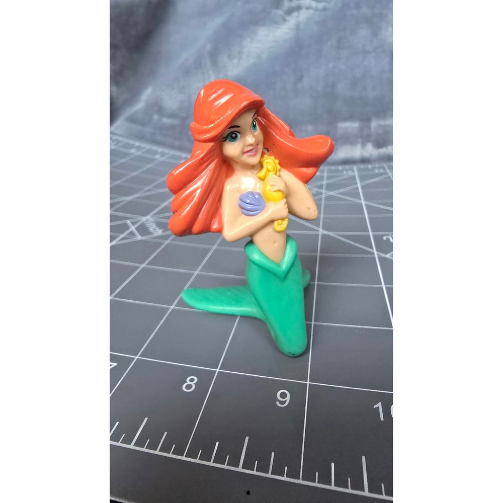 Disney The Little Mermaid Ariel PVC Figure Vintage Cake Topper Seahorse 3 inch